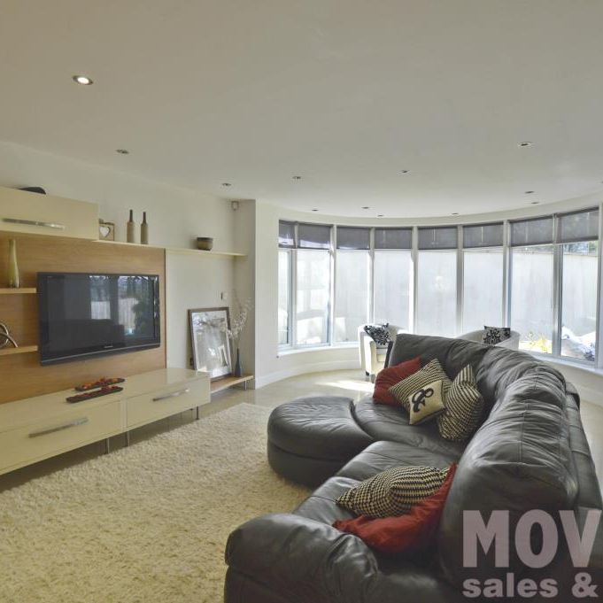 Upper Golf Links Road, Broadstone, Dorset, BH18 - Photo 1