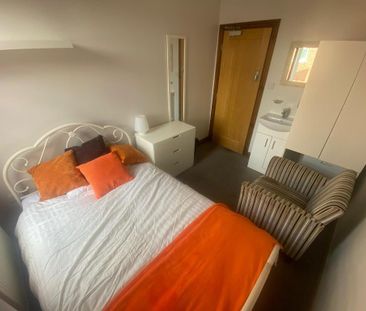 4 bedroom house share to rent - Photo 3