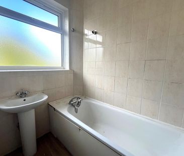 4 bedroom terraced house to rent - Photo 6