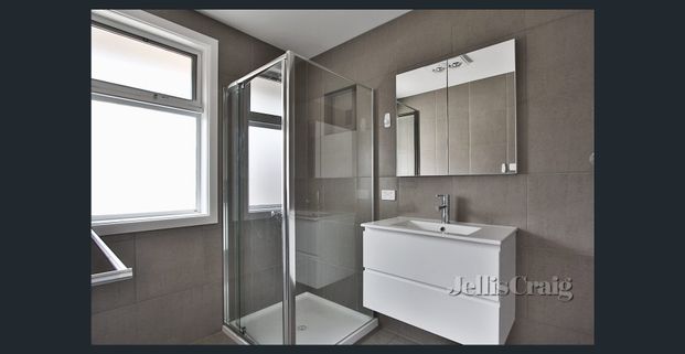 Spacious and Sophisticated Family Residence in Clarinda - Photo 1