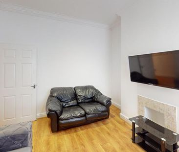 3 bedroom terraced house to rent - Photo 4