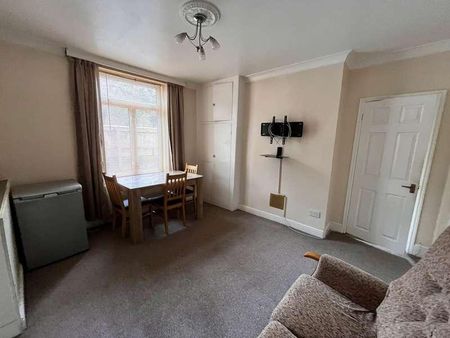 Rushton Crescent, Bournemouth, BH3 - Photo 2