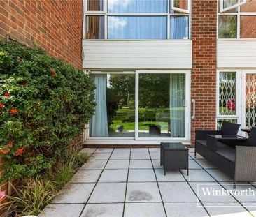 Hendon Lane, Finchley, London, N3 - Photo 1