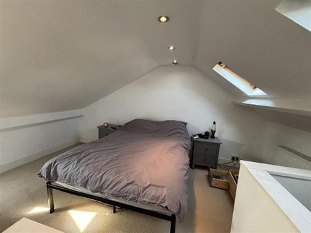 3 bedroom terraced house to rent - Photo 5