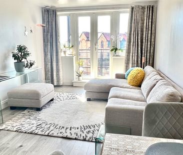 Room in a Shared Flat, High St, TW8 - Photo 1