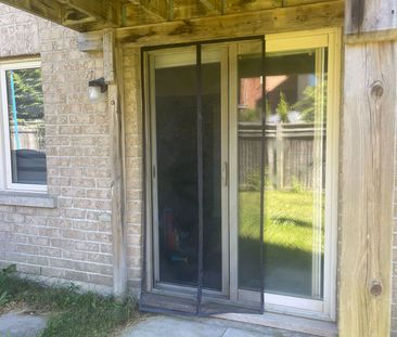 For Lease - 43 Philips View Crescent Unit# Basement, Richmond Hill,... - Photo 2