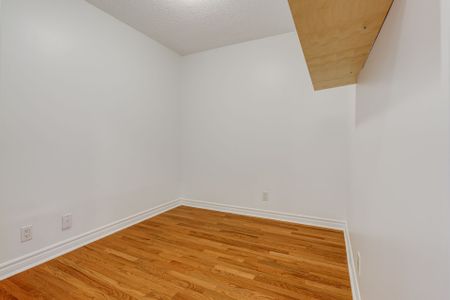 For Lease - 33 Elm Drive Unit# 1604, Mississauga, Ontario - Photo 2