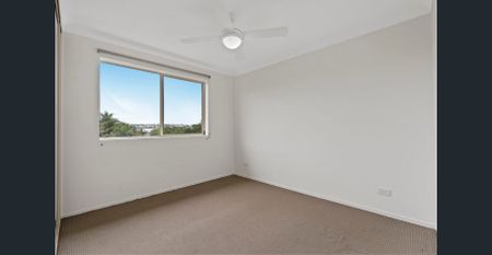 6/55 Hows Road, Nundah, Qld 4012 - Photo 3