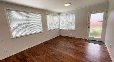 Must see on Margot…! - Photo 3