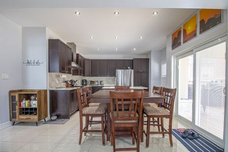 For Lease - 67 Turnerbury Avenue, Ajax, Ontario - Photo 3