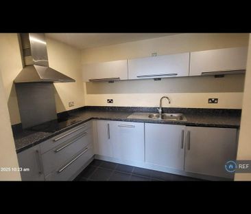 2 bedroom flat to rent - Photo 6