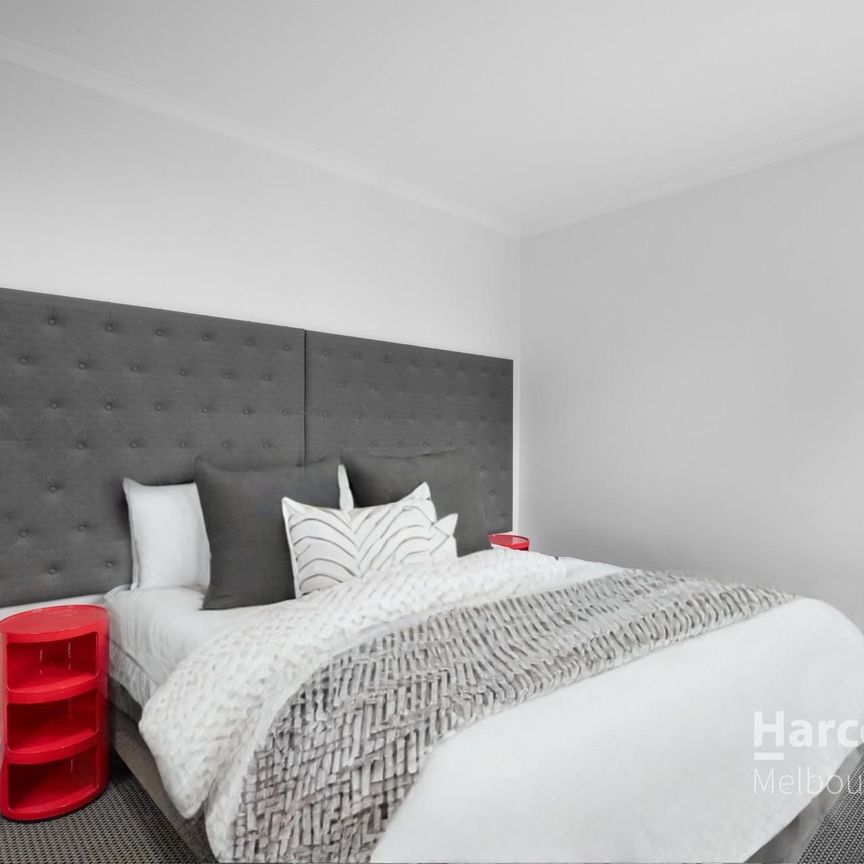 506/318 Little Bourke Street, Melbourne - Photo 1