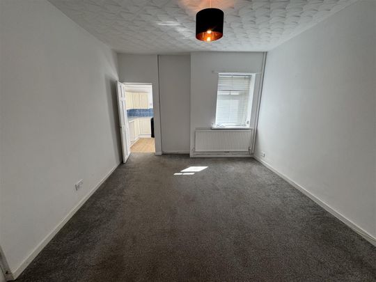 House - Terraced For Rent Montague Street, Abertillery - Photo 1