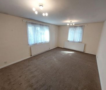 4 Bed Detached House, Abbotts Road, B24 - Photo 2