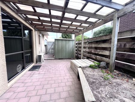 One Bedroom Renovated Unit and Mt Maunganui Location! - Photo 3