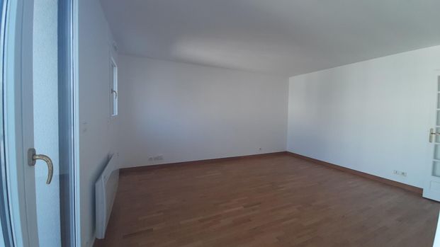 location Appartement T1 DE 31.2m² À ISSY LES MOULINEAUX - Photo 1