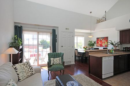 130 Rochester Street - 3 - Photo 2