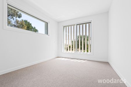 Brand New 4-Bedroom Home in the Heart of Thornbury - Photo 3