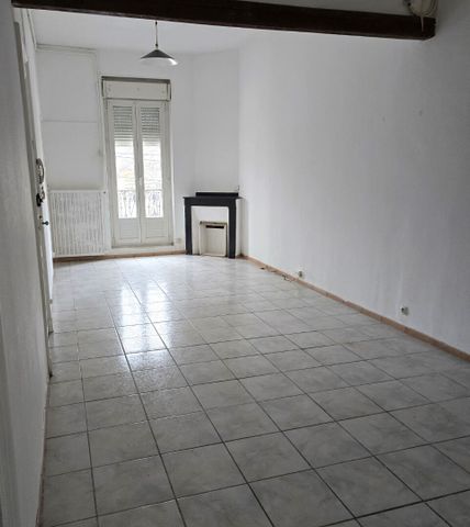 Location Appartement 2 pièces 46m² - Photo 3