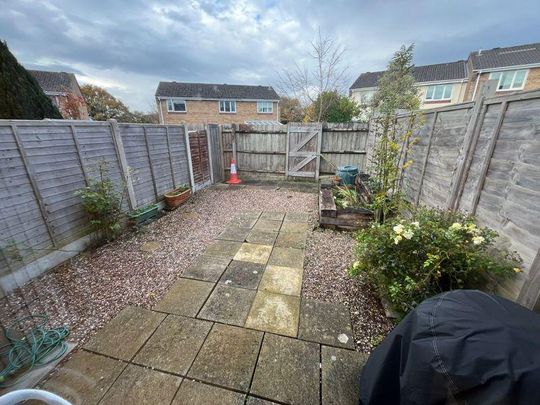 2 bedroom terraced house to rent - Photo 1