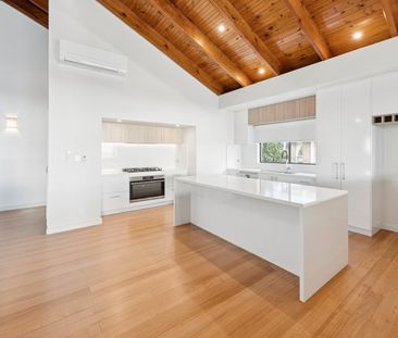 Coastal Living with Stunning Bay Views - Photo 2