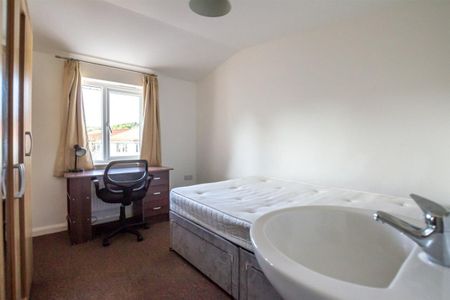 Middleton Rise, Brighton - Photo 3