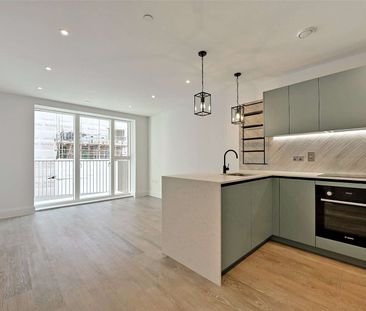 A stylish and brand new two bedroom apartment with private balcony ... - Photo 3