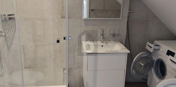 CHARMING WITH A WIDE VIEW - Photo 2