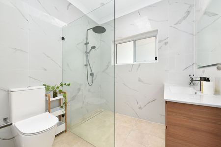 QUALITY FAMILY HOME IN PEACEFUL LOCATION - Photo 5