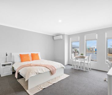 Golden Bay - Photo 1