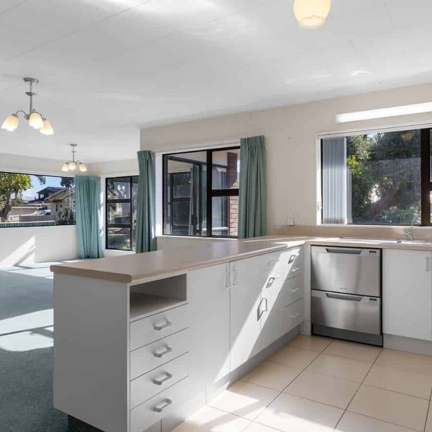Brick Townhouse - Superb Location - Photo 1