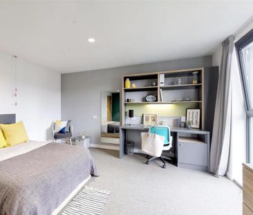 1 bedroom in a flat share to rent - Photo 5