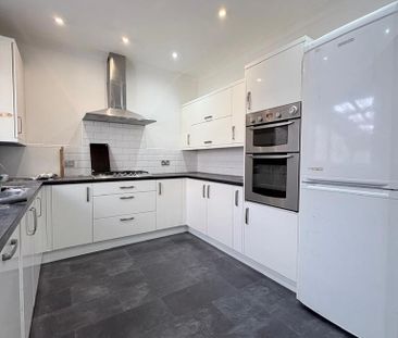 3 bedroom house to rent - Photo 3