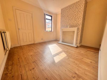 2 bedroom terraced house to rent - Photo 2