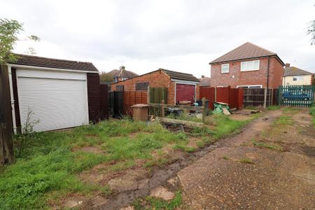 2 Bedroom Terraced To Rent - Photo 3