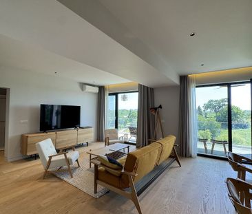 PENTHOUSE | 3 rooms | 140 SQM | VIEW OF THE LAKE - Photo 1