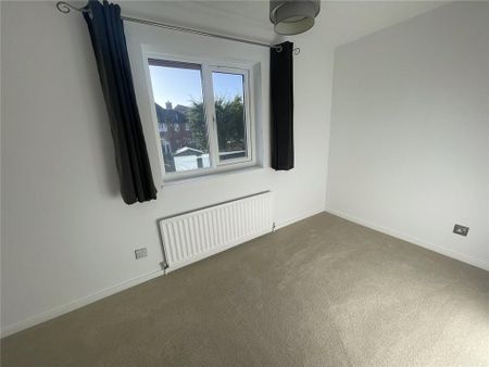 2 bedroom semi-detached house to rent - Photo 3