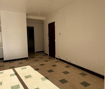 Location Appartement 2 pièces 41m² TOULON 83000 - Photo 6
