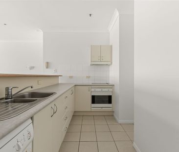 Unfurnished studio in heart of Kangaroo Point! - Photo 4
