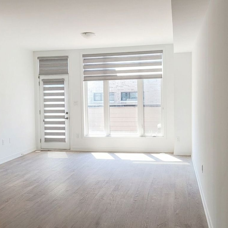 For Lease - 121 Green Gardens Boulevard, Toronto, Ontario - Photo 1