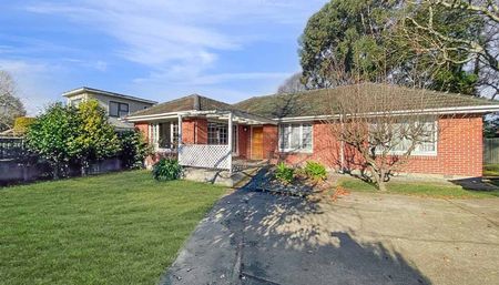 Red Brick Beauty - Photo 4