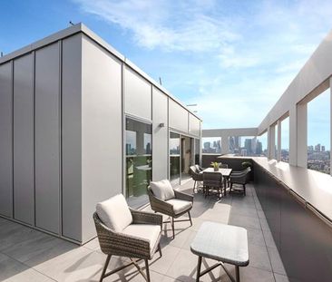 A studio flat to rent in Bouchon Point, E1. - Photo 4