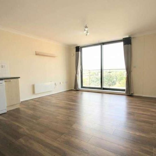 Bath Road, Slough, SL1 - Photo 1