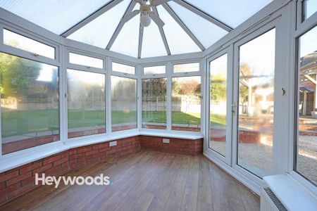 3 bedroom detached house to rent - Photo 4