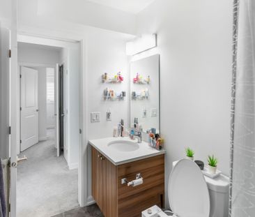 For Lease - 325 Foliage Private, Parkway Park - Queensway Terrace S... - Photo 6