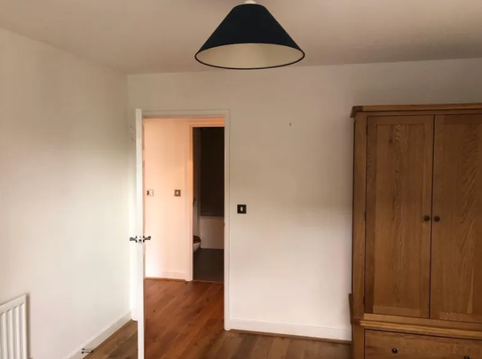 Aragon Court - Photo 1