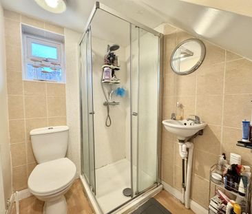 2 bedroom maisonette to rent - Photo 5