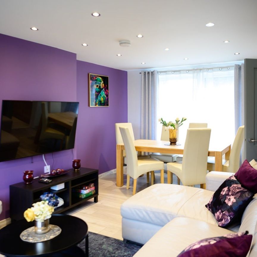 3 Bed Semi-Detached House, Strelley Road, NG8 - Photo 1