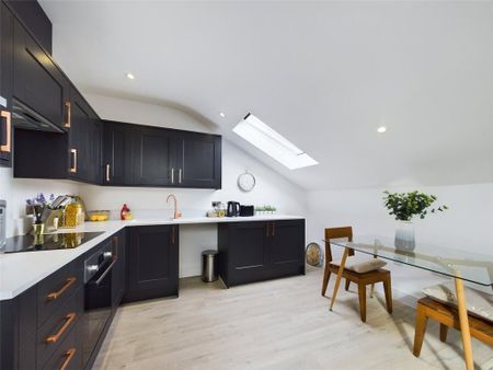 1 bedroom apartment to rent - Photo 2