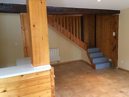 Location Appartement 3 pièces 68m² - Photo 2